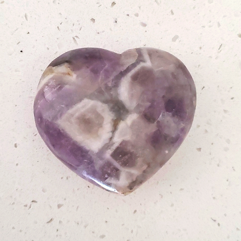 Amethyst polished heart shape